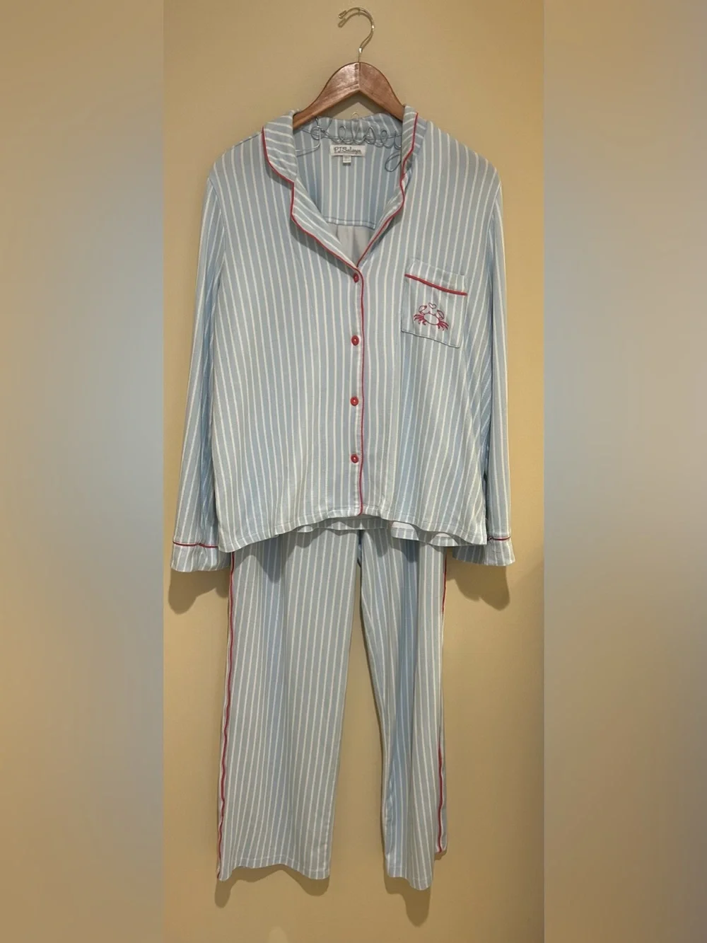PJ Salvage ‘Crabby’ Pajamas with Sleeve Detail and Red Drawstring EUC Size Large
